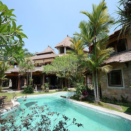 Saudara Home Ubud Экстерьер фото