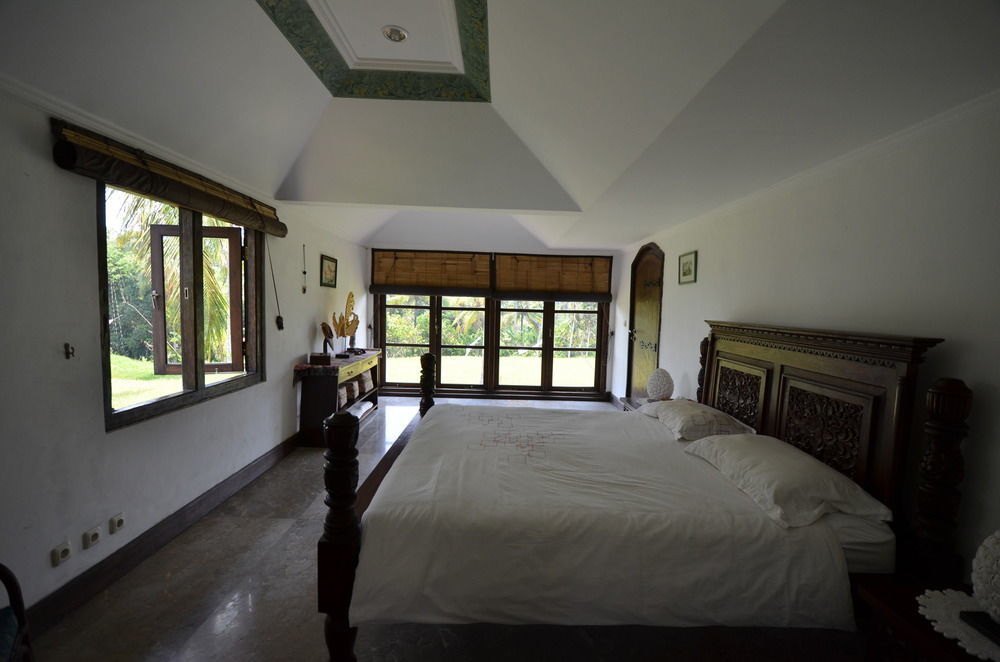 Saudara Home Ubud Экстерьер фото