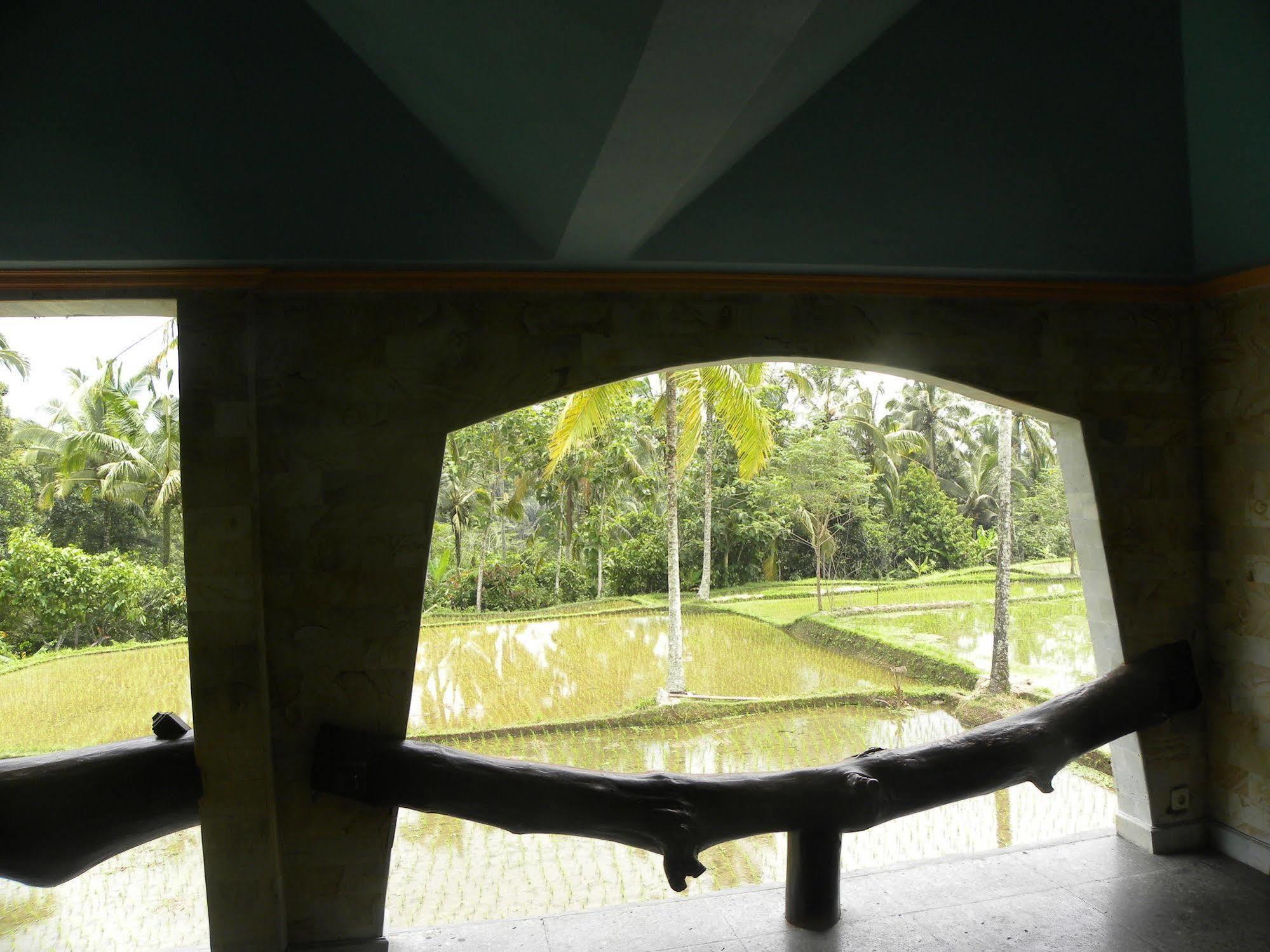 Saudara Home Ubud Экстерьер фото