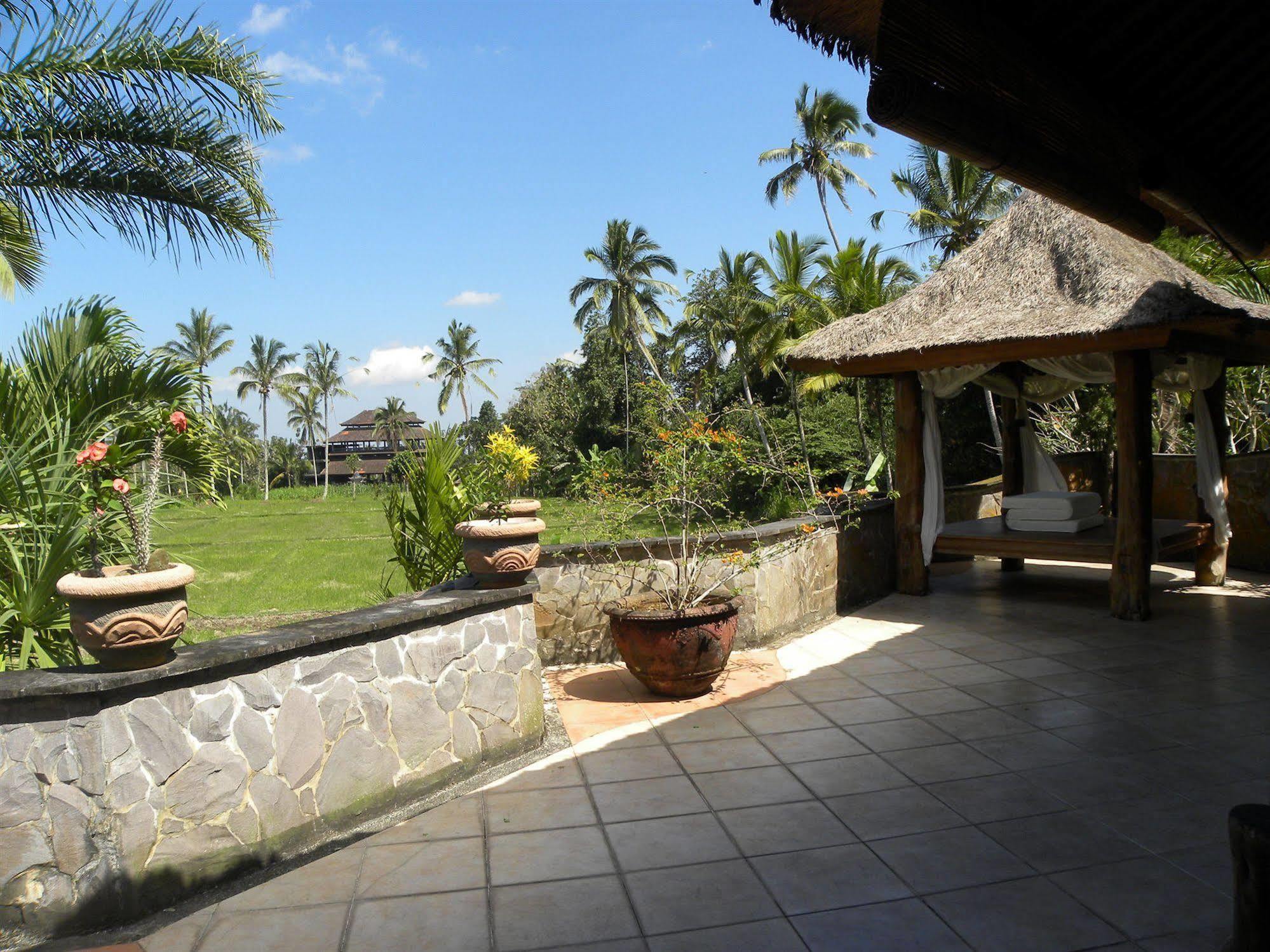 Saudara Home Ubud Экстерьер фото